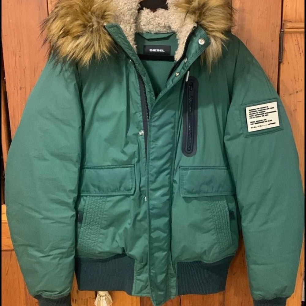 LIKE NEW!! Green Diesel men’s “W-Burkisk fur Bomber jacket” XL